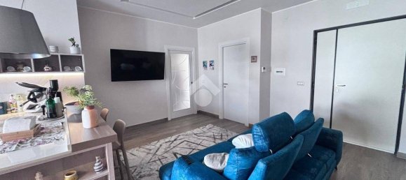 6 غرف نوم فيلا في Casandrino, Italy رقم 80578 40