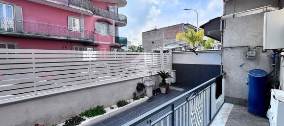 6 غرف نوم فيلا في Casandrino, Italy رقم 80578 2