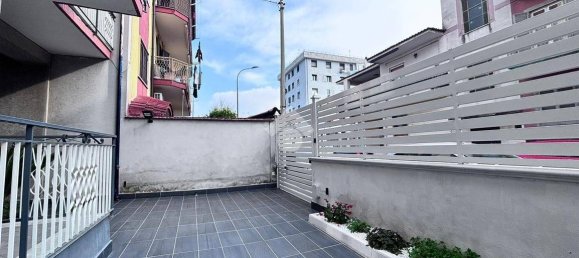 6 غرف نوم فيلا في Casandrino, Italy رقم 80578 10