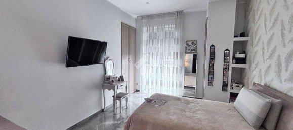 6 Schlafzimmer Villa in Casandrino, Italy, Nr. 80578 46