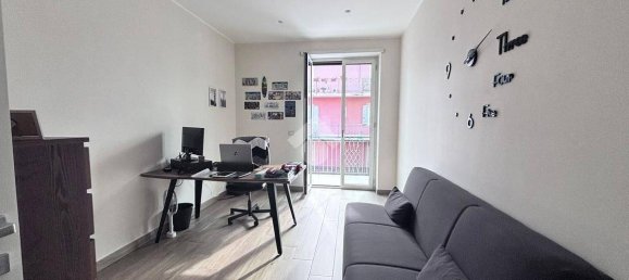 6 غرف نوم فيلا في Casandrino, Italy رقم 80578 17