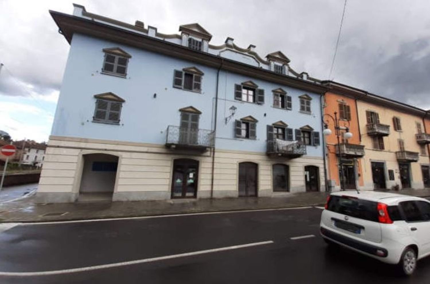 3 bedrooms Apartment in Nizza Monferrato, Italy No. 384101
