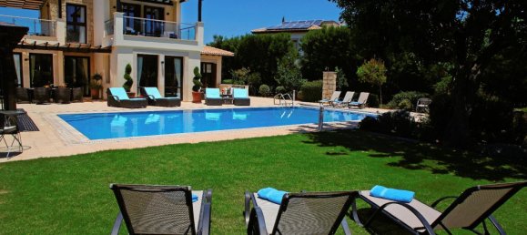 4 bedrooms Villa in Aphrodite Hills, Cyprus No. 22095 9