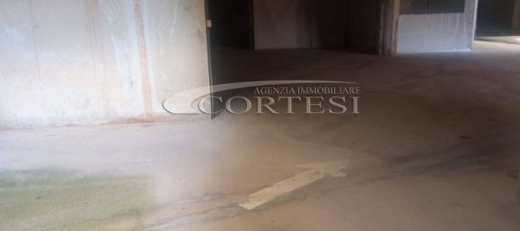  مرآب في Senigallia, Italy 15متر مربع رقم 174840 3