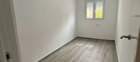 3 bedrooms House in Lleida, Spain No. 144316 4