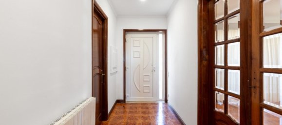 Casa de 4 dormitorios en Santa Maria da Feira, Portugal No. 199741 4