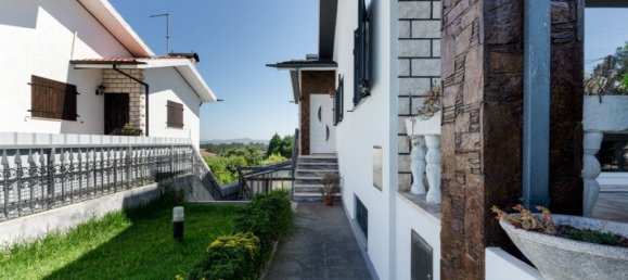 Casa de 4 dormitorios en Santa Maria da Feira, Portugal No. 199741 2