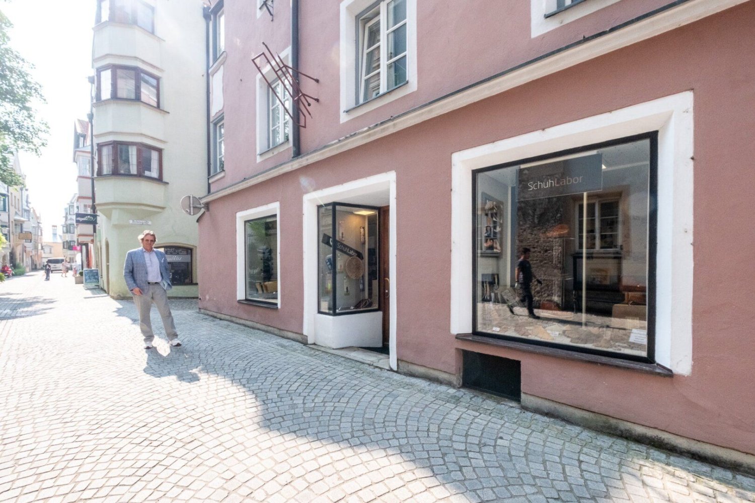 90m² Commercial property in Hall in Tirol, Austria No. 129116