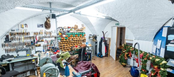 90m² Commercial property in Hall in Tirol, Austria No. 129116 5