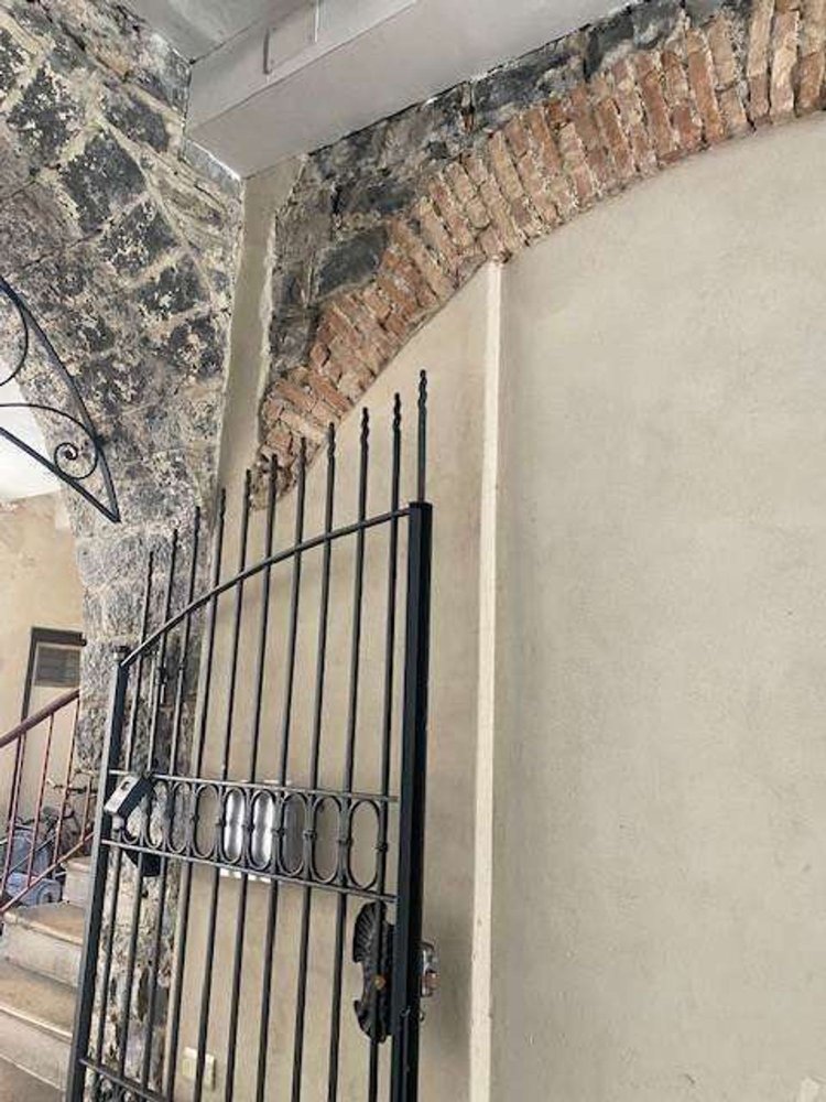 Квартира с 2 комнатами в Комо, Италия № 3011