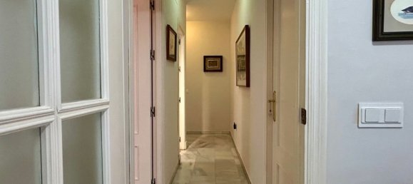 Apartamento de 4 dormitorios en Jerez de la Frontera, Spain No. 157723 19