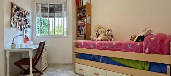 Apartamento de 4 dormitorios en Jerez de la Frontera, Spain No. 157723 24