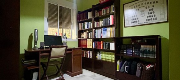 Apartamento de 4 dormitorios en Jerez de la Frontera, Spain No. 157723 25