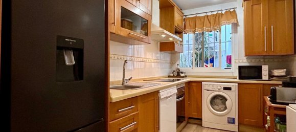 Apartamento de 4 dormitorios en Jerez de la Frontera, Spain No. 157723 2