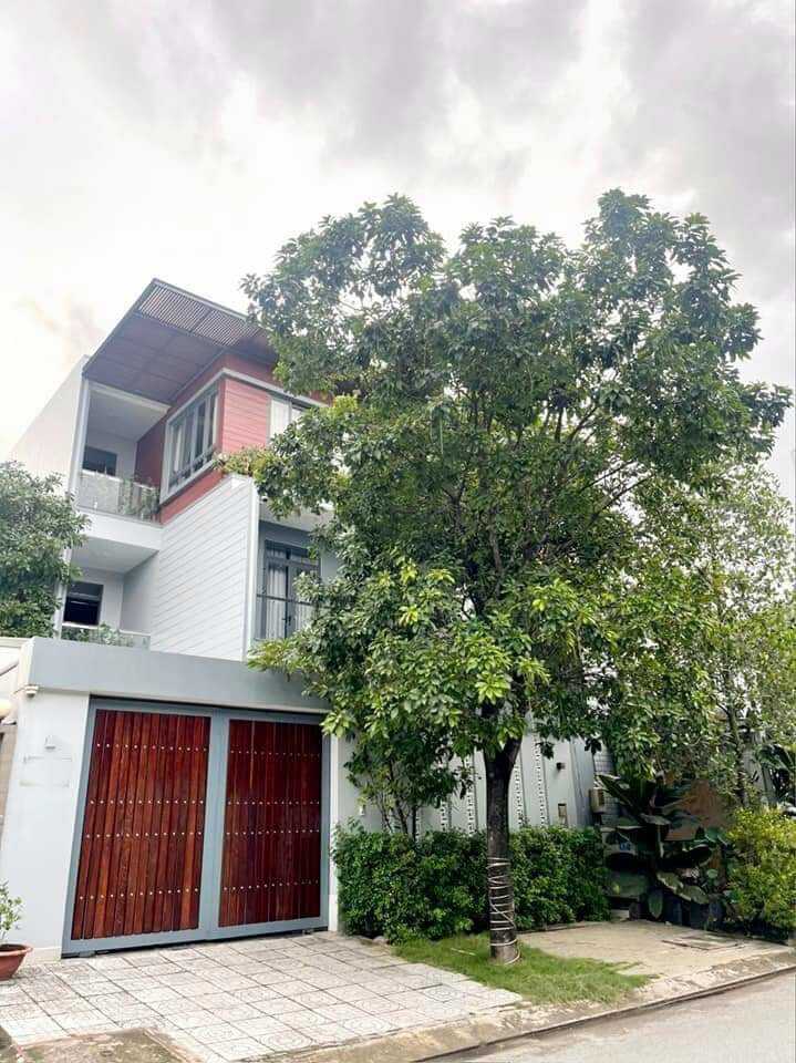 162m² Villa in District 7, Vietnam No. 15869
