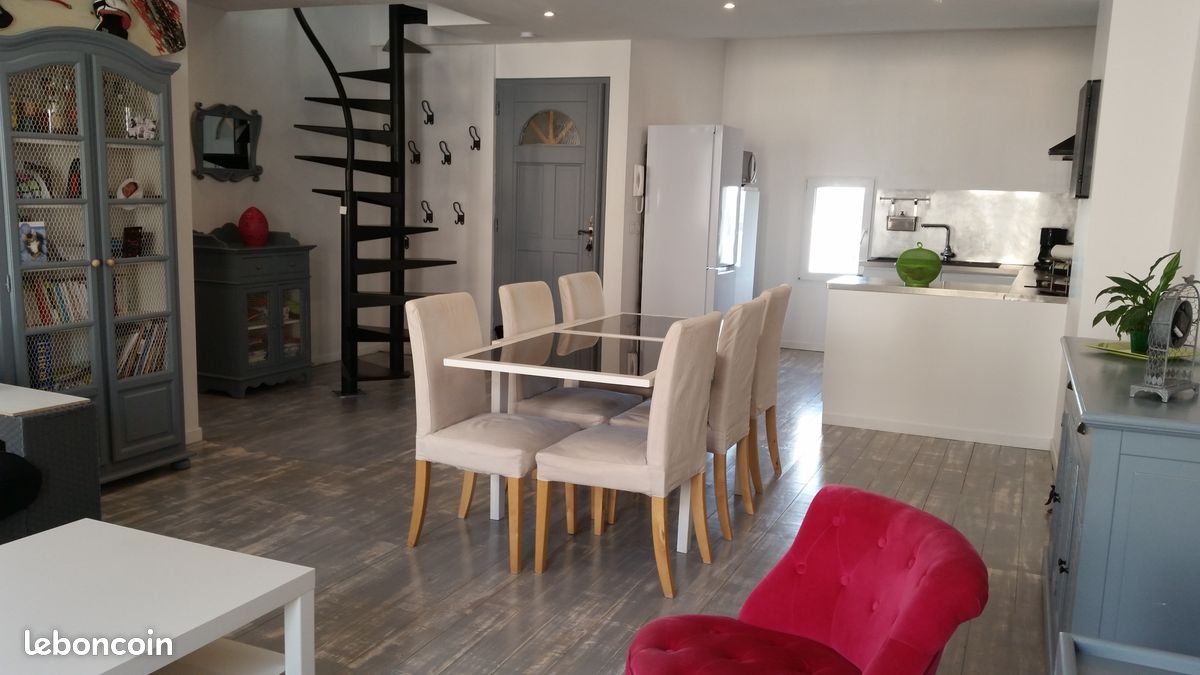 3 chambres Duplex à Sète, France No. 341727