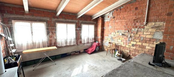 2 Schlafzimmer Haus in Casina, Italy, Nr. 327516 6