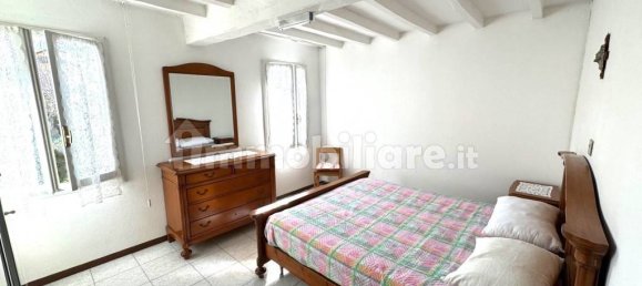2 Schlafzimmer Haus in Casina, Italy, Nr. 327516 3
