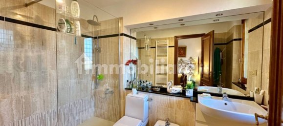 4 Schlafzimmer Haus in Rome, Italy, Nr. 129570 17