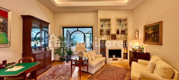 4 Schlafzimmer Haus in Rome, Italy, Nr. 129570 2