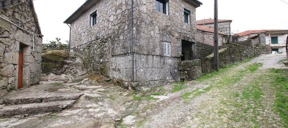 2 bedrooms House in Rio Douro, Portugal No. 43483 2