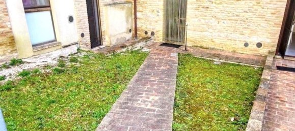 2 rooms Apartment in Monte Roberto, Italy No. 284982 5