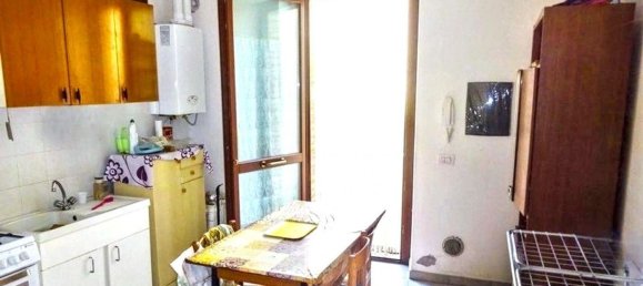 2 rooms Apartment in Monte Roberto, Italy No. 284982 4