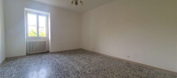 4 rooms Apartment in Gubbio, Italy No. 103367 3