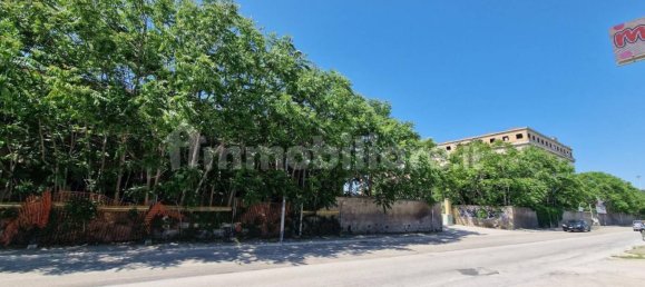 Terreno en Foggia, Italy 52907 m² No. 322067 10