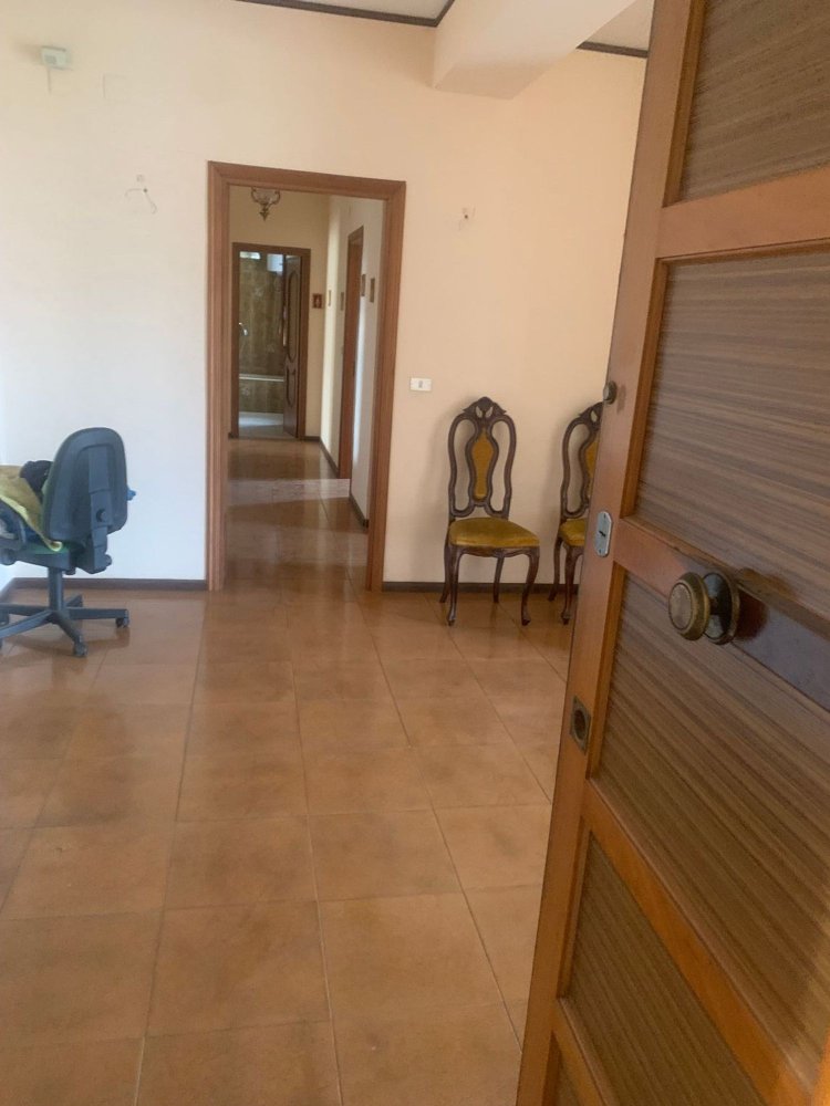 6 rooms Apartment in Castrolibero, Italy No. 254274