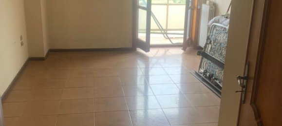 6 rooms Apartment in Castrolibero, Italy No. 254274 4