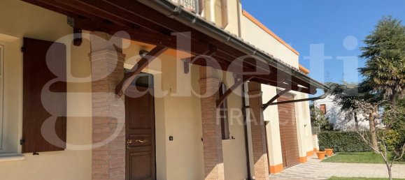 5غرفة منزل في Solarolo, Italy رقم 139694 2