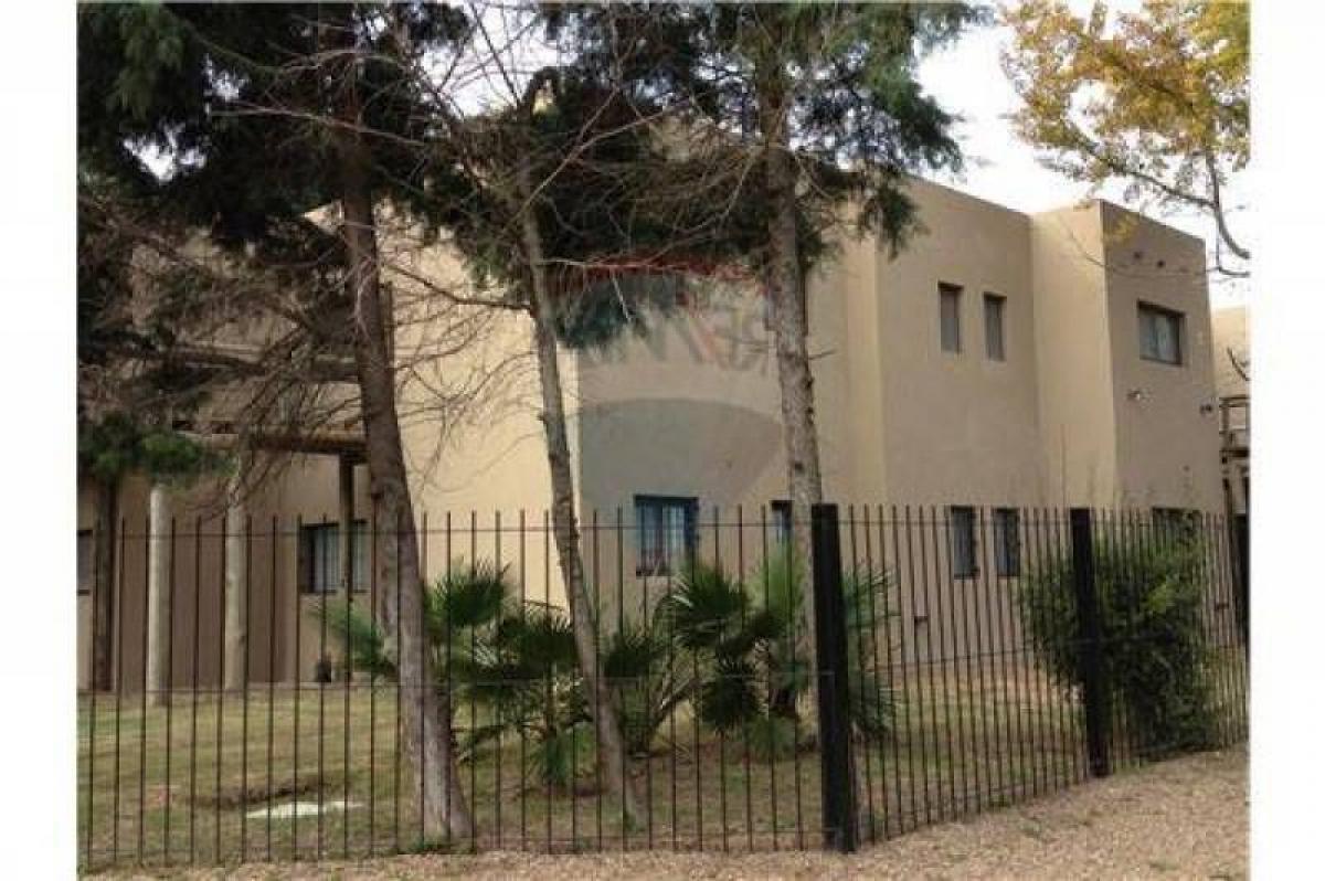 Studio in Pilar, Argentina No. 90030