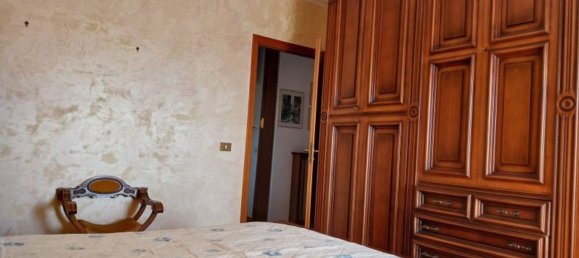 3 rooms Apartment in Rome, Italy No. 205794 5