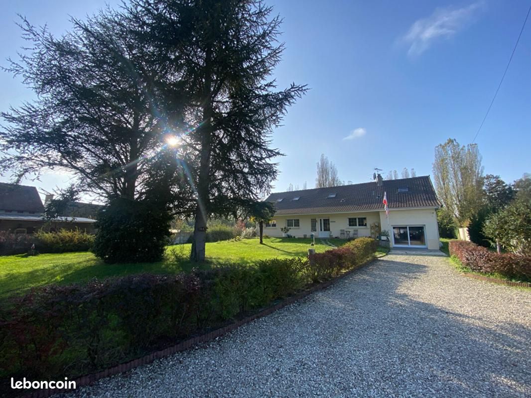 Casa T4 em Saint-Maurice-sur-Fessard, France N.º 216164