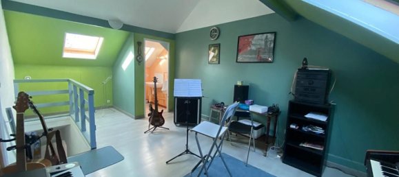 Casa T4 em Saint-Maurice-sur-Fessard, France N.º 216164 2