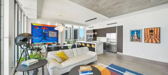 3 Schlafzimmer Gewerbliche Immobilien in Miami, USA, Nr. 615317 7