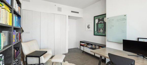 3 Schlafzimmer Gewerbliche Immobilien in Miami, USA, Nr. 615317 6
