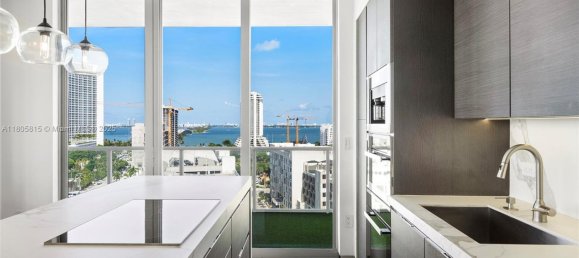 3 Schlafzimmer Gewerbliche Immobilien in Miami, USA, Nr. 615317 9