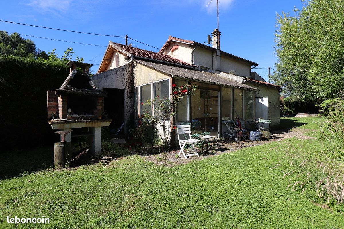 Casa de 1 dormitorio en Saint-Cheron, France No. 181734
