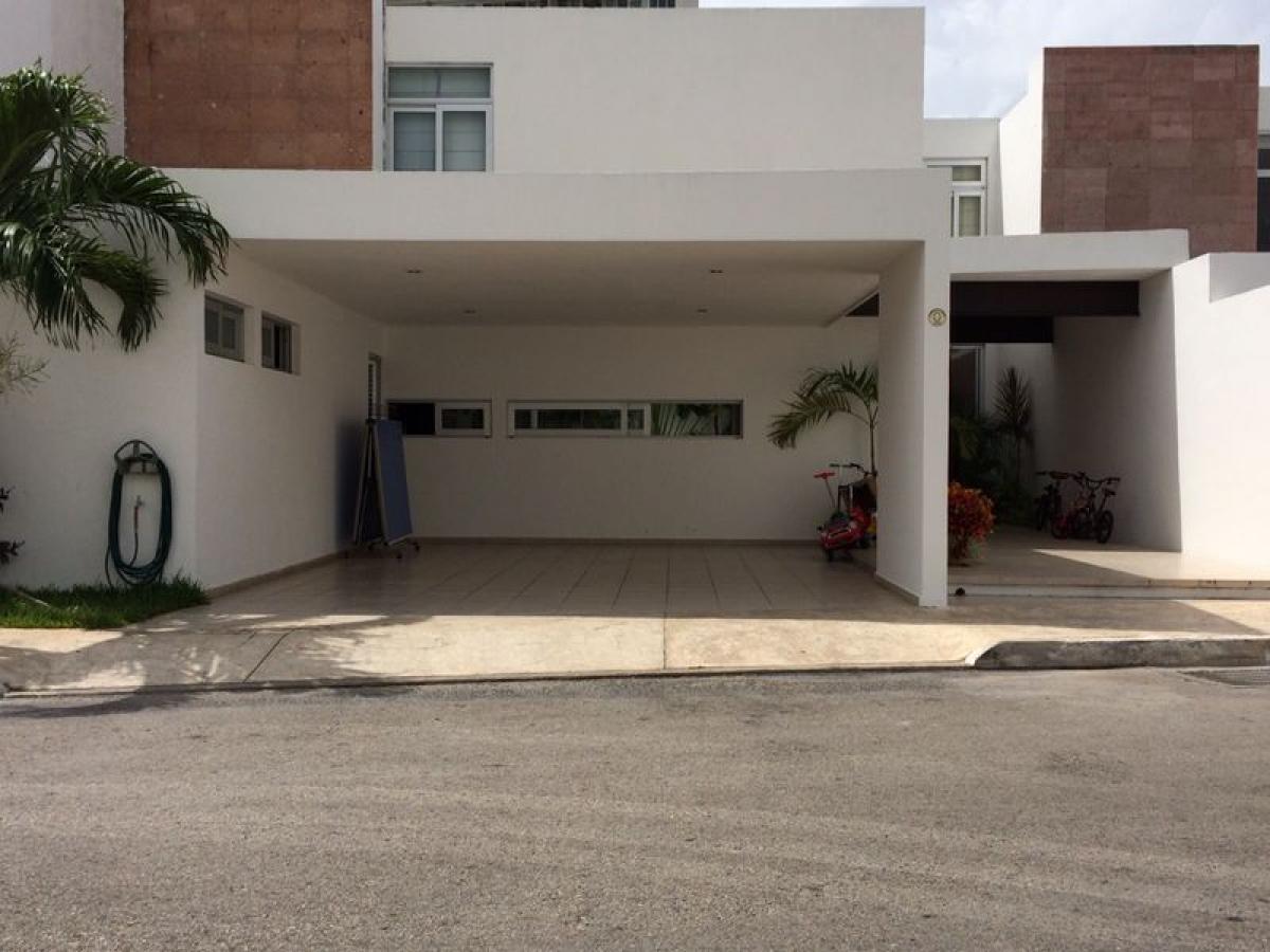 Casa de 4 dormitorios en Yucatán, Mexico No. 160352