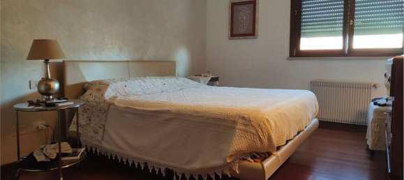 4 bedrooms Apartment in Sona, Italy No. 315994 13