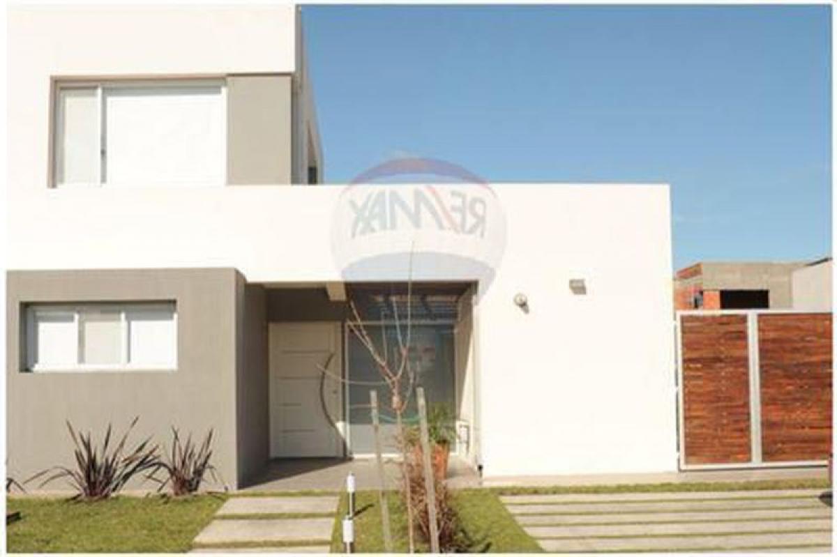 3 غرف نوم منزل في Tigre, Argentina رقم 12503