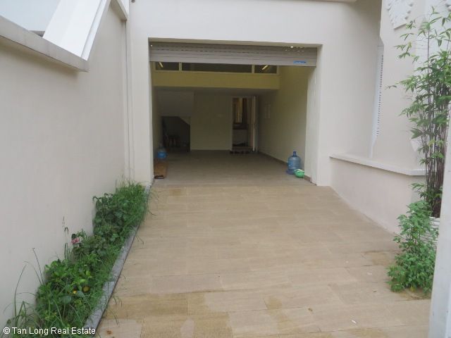 4 bedrooms Apartment in Tay Ho, Vietnam No. 5353