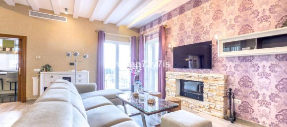 4 bedrooms Villa in Istan, Spain No. 142046 11