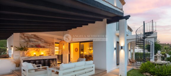 4 bedrooms Villa in Marbella, Spain No. 112799 16