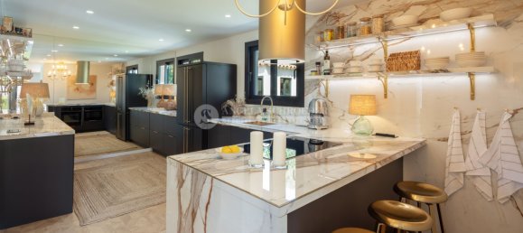 4 bedrooms Villa in Marbella, Spain No. 112799 12