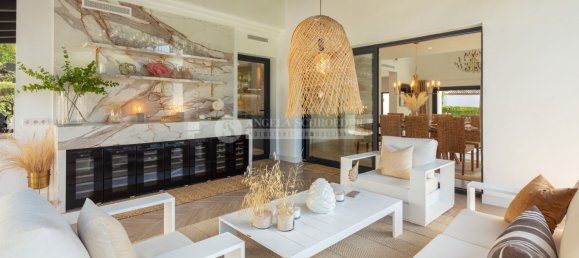 4 bedrooms Villa in Marbella, Spain No. 112799 14