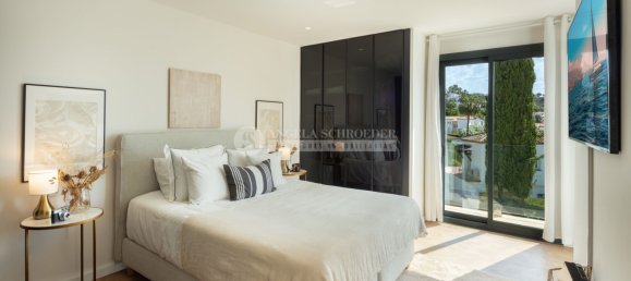 4 bedrooms Villa in Marbella, Spain No. 112799 4