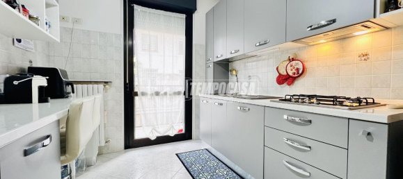 Apartamento de 3 divisões em Lonate Pozzolo, Italy N.º 126504 11